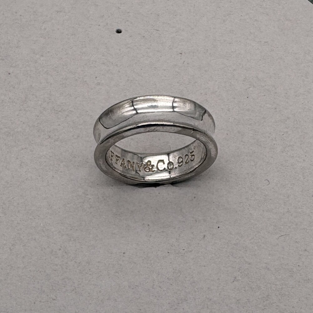 Tiffany & Co. 1837 Medium Concave Band Ring Sterling Silver - Size 7, Gift Set - Picture 11 of 15